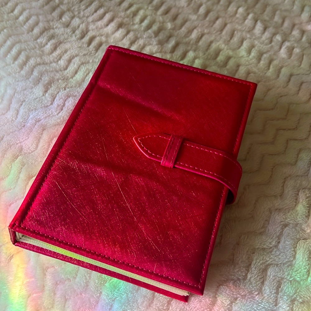 Cute book earring holder